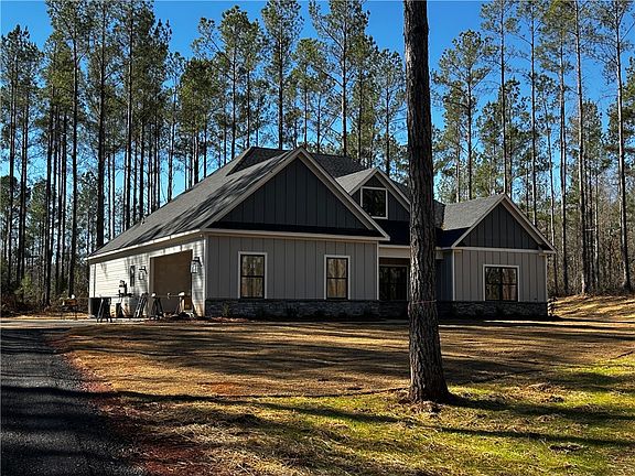5th image of 4984 Lee Road 158