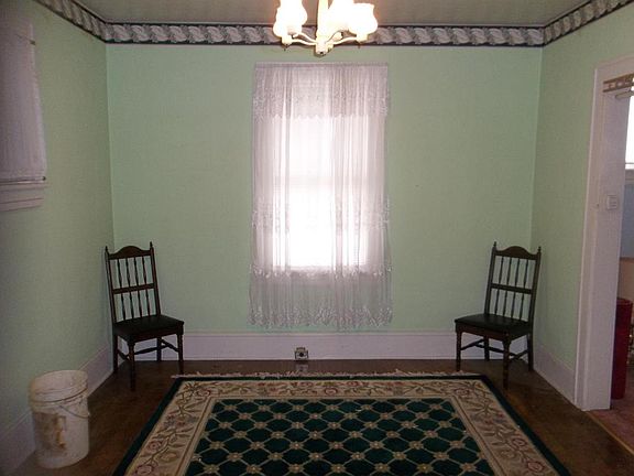 5th image of 3240 Greenland Ave NW