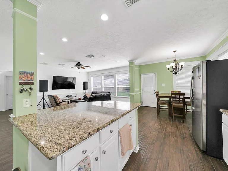 5522 Brookhollow Oaks Trl — Photo 9