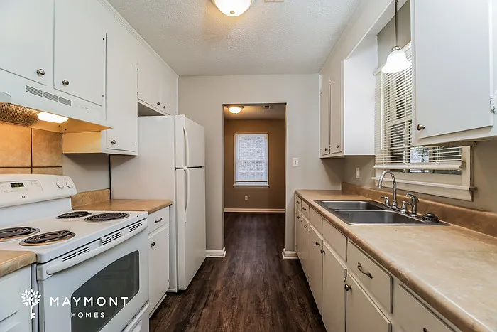 121 Beverly Dr — Photo 6