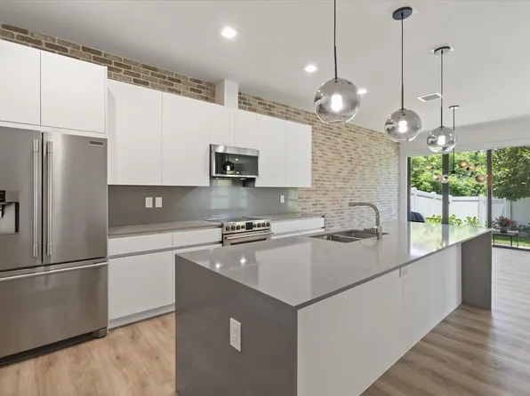 341 SW 16th Court, Fort Lauderdale, FL 33315