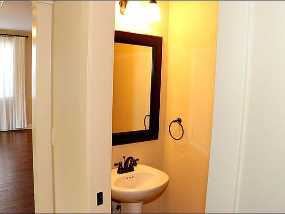 5th image of 2802 NE 72nd St