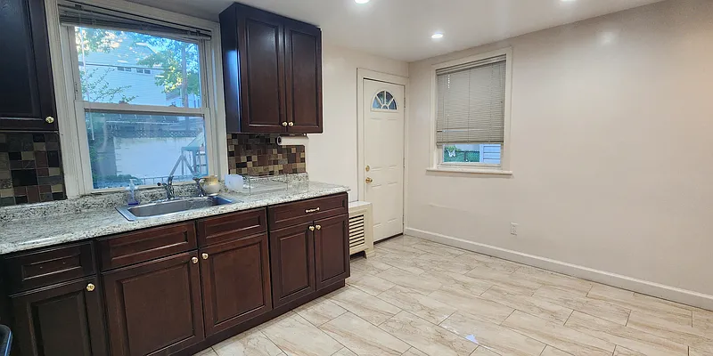 Sold by Oxford Property Group | media 6