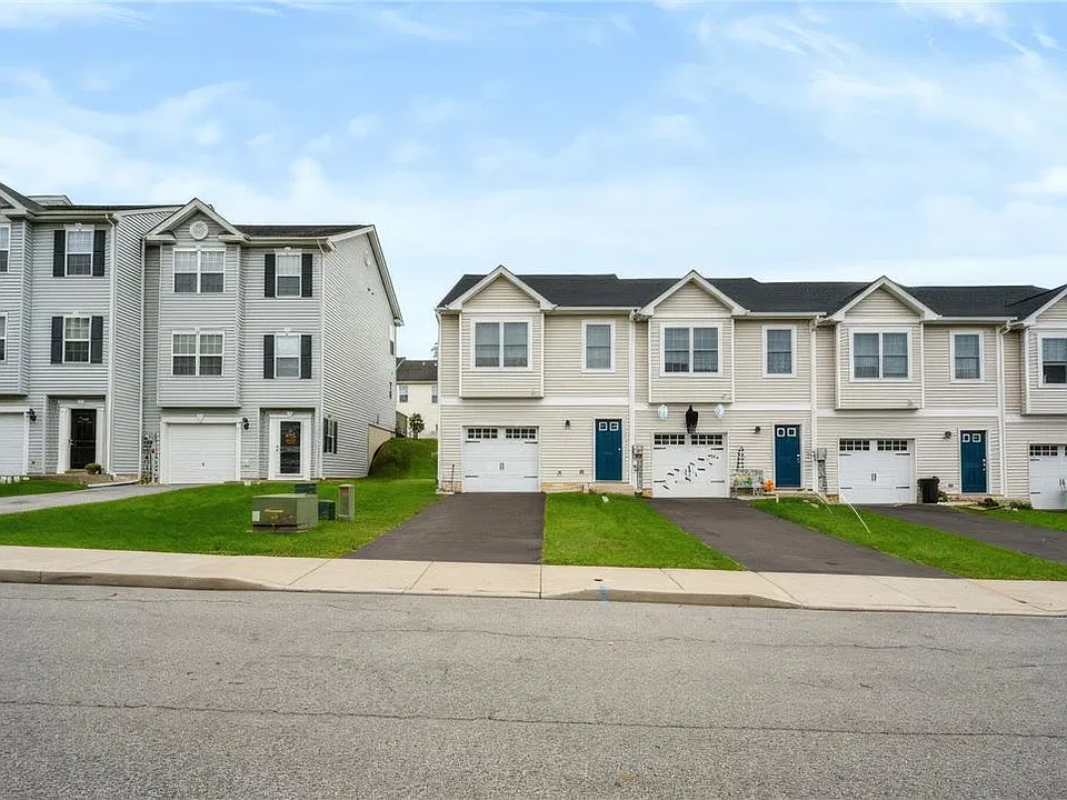 740 Blue Heron Dr