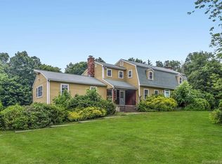 9 Great Hill Rd, Newtown, CT 06470
