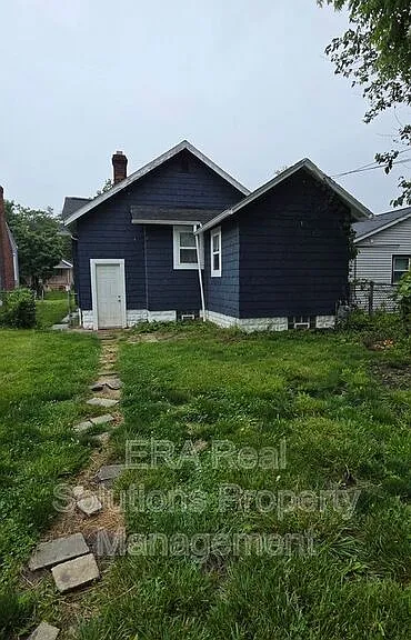 1042 E 14th Ave — Photo 8