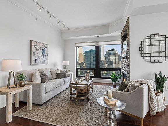 2nd image of 500 Grant St E #2510
