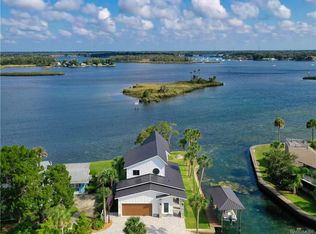 1101 N Crescent Pt, Crystal River, FL 34429