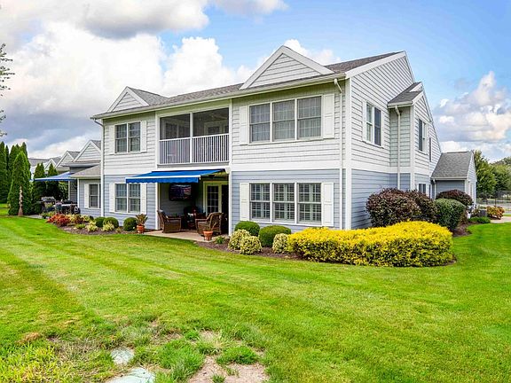 4th image of 4434 E Harbors Edge Dr