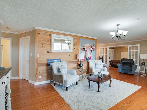 3rd image of 466 Warrenton Shores Dr