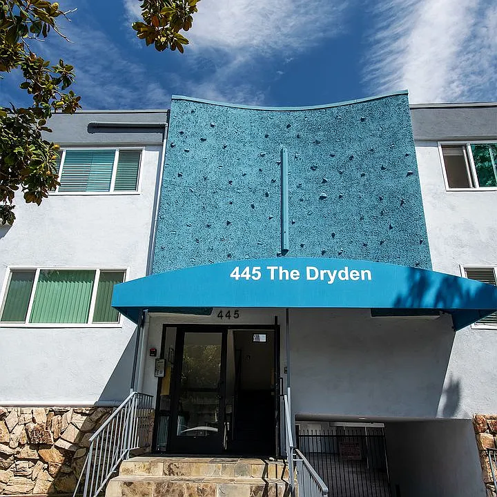 445 W Dryden St