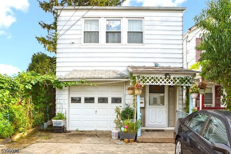 1st image of 109 Dixon Ave