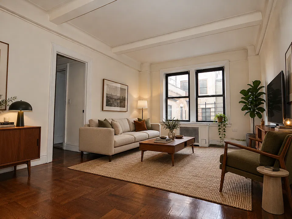 25 W 68th St #3C