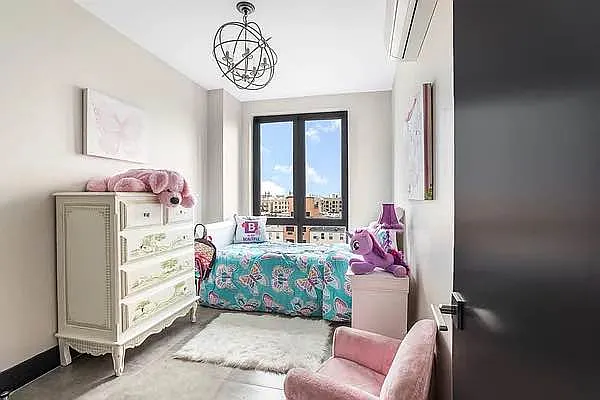 Rented by SpaceReqs LLC | media 5