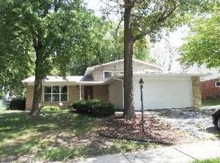 22459 Mission Dr, Richton Park, IL