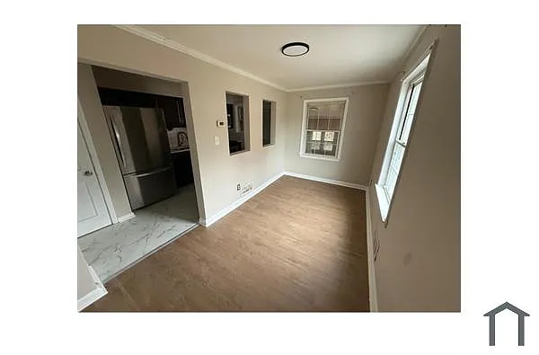 Building Photo - 7134 Willowdale Ave