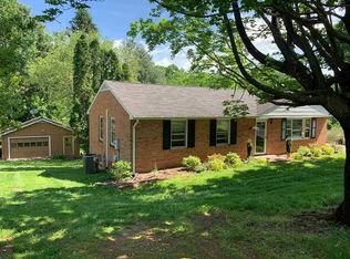 1440 Ballard Dr, Crozet, VA 22932