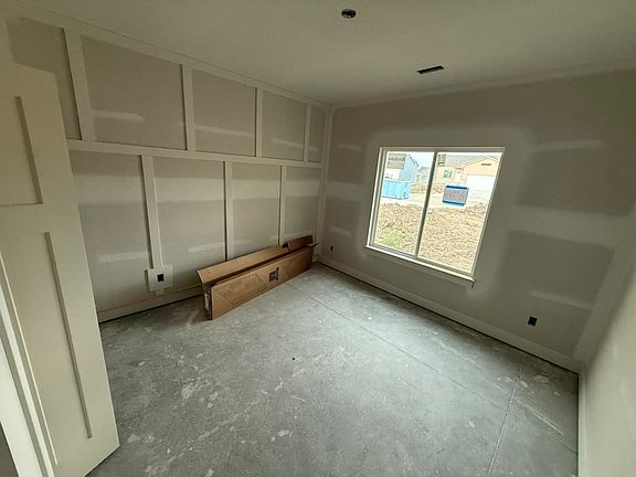 4th image of 8986 E Joshua St