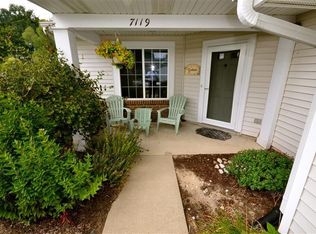 7119 E Cannon Place Dr NE, Rockford, MI 49341