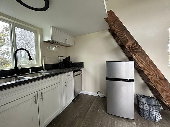 3rd image of 2891 Whitney St #A