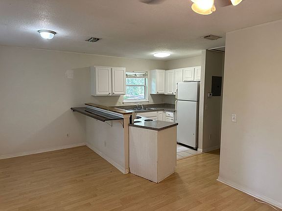 5th image of 732 S Mills Ave APT B
