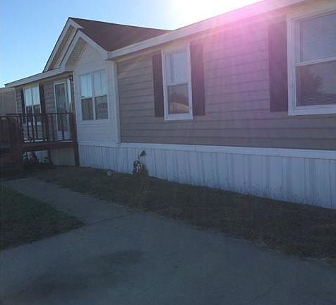 3rd image of 3305 Valencia Dr
