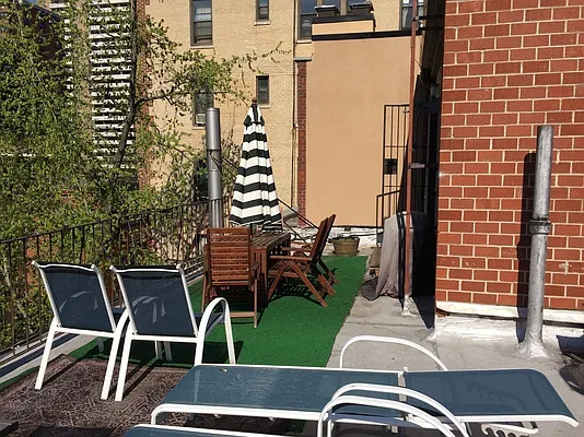 Rented by Michael Apfelbaum, LREB | media 12