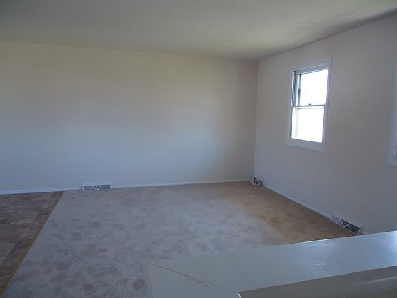 5th image of 105 Scenic Cir