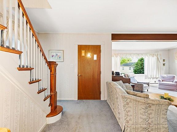4th image of 11 Kent Street