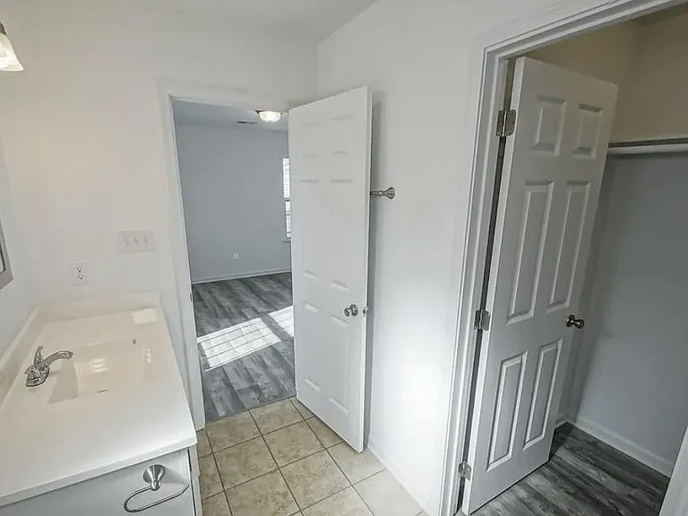 Master Bath/Closet