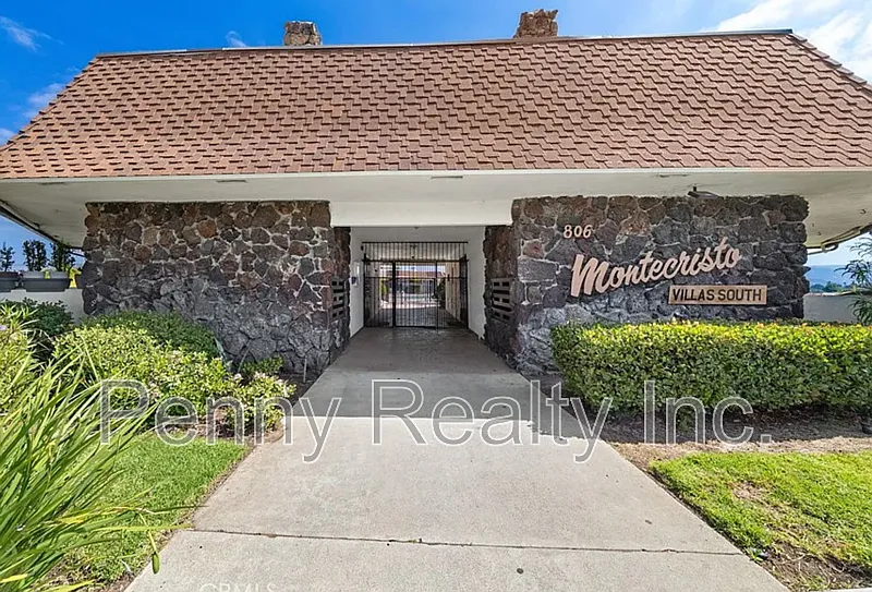 806 E 4th Ave #7