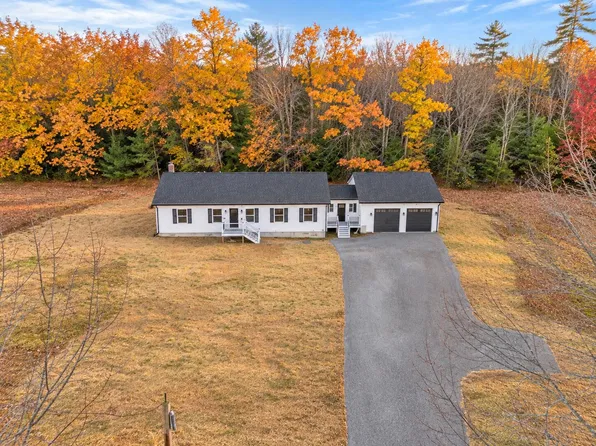 202 Readfield Road, Winthrop, ME 04364