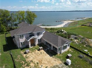 38 River Edge Dr, Suffolk, VA 23433