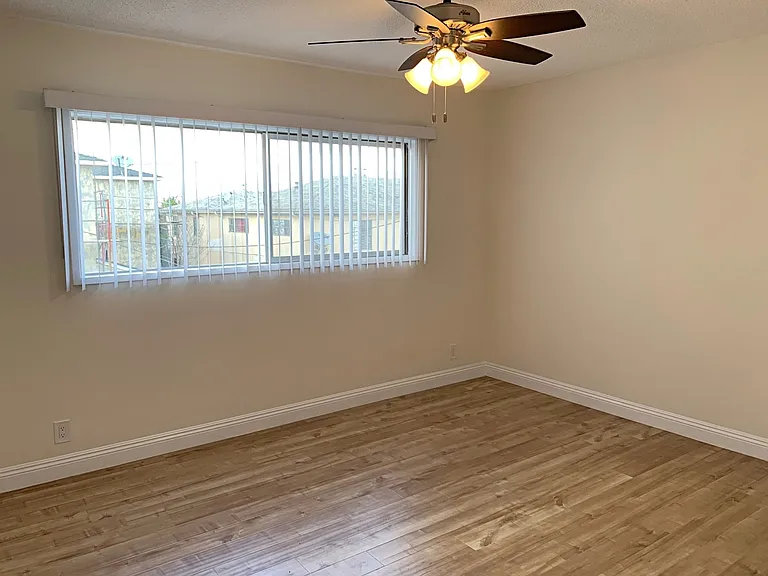3772 Lockland Dr — Photo 12