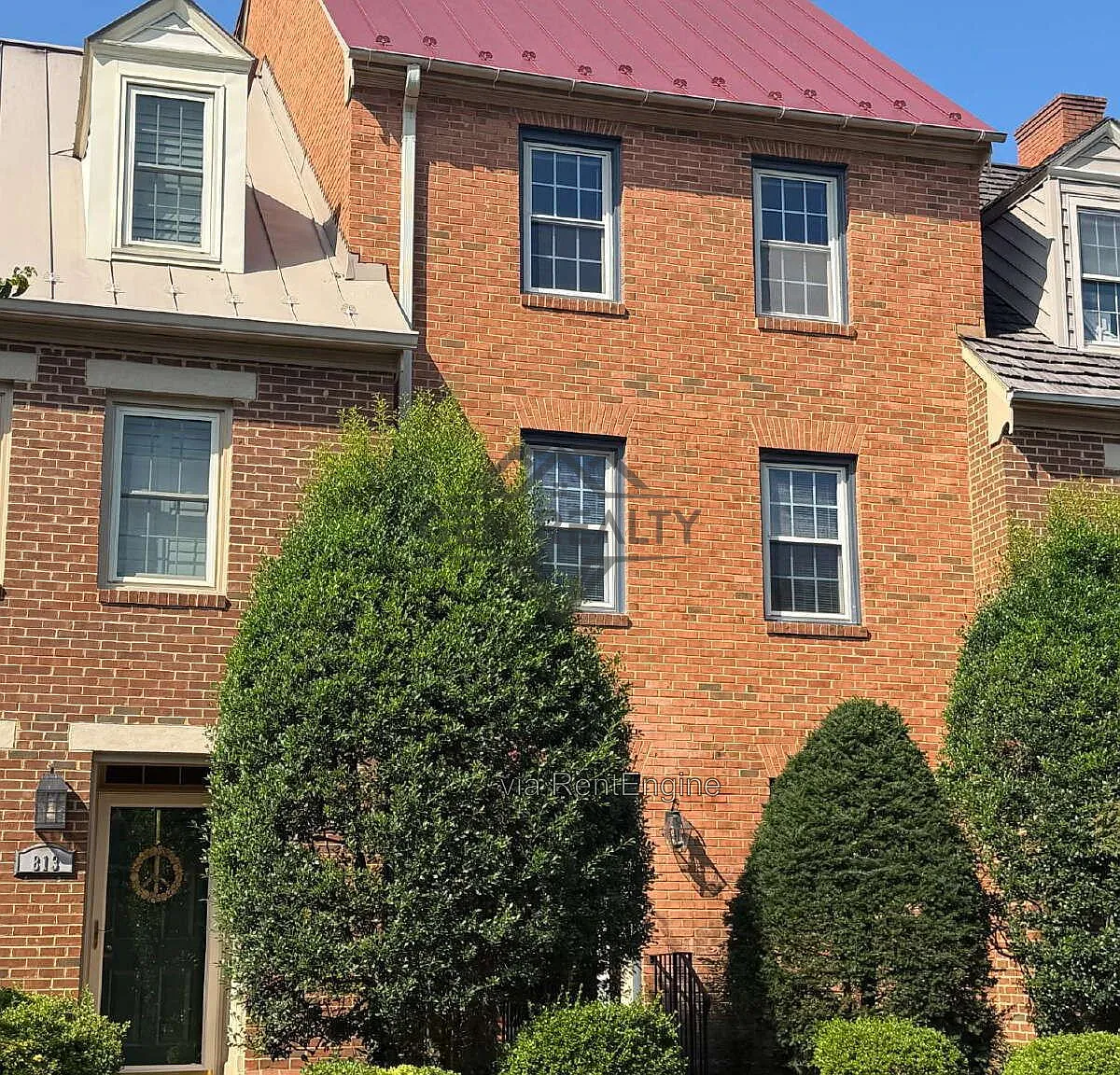 4 bed, 3.0 bath, 1932 sqft, $2,900 — Photo 2