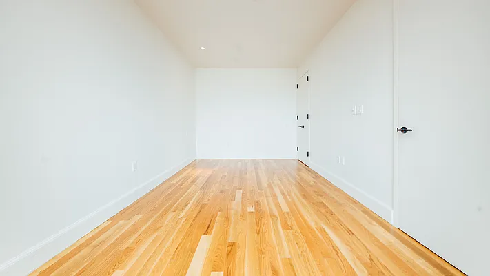 Rented by Nooklyn NYC LLC | media 19