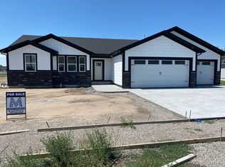 2901 Palmer Dr, Blackfoot, ID 83221