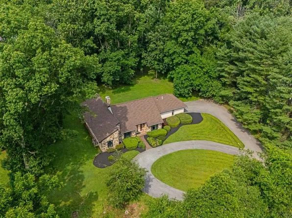37 Governor Markham Dr, Glen Mills, PA 19342