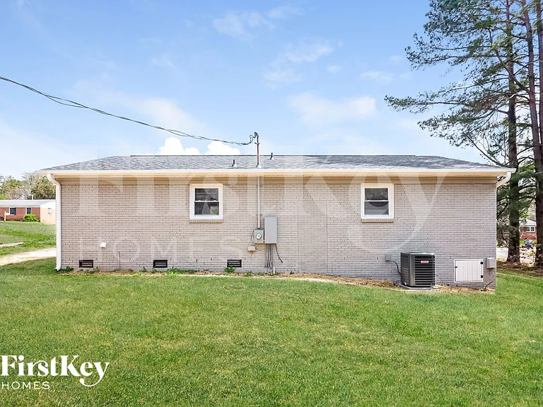 3625 Somerset Dr — Photo 15