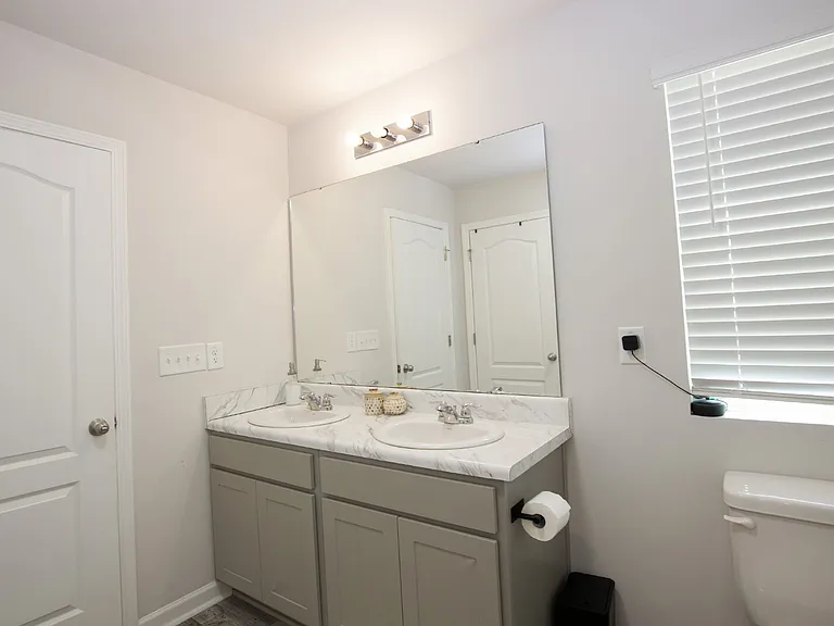 429 Century Ln — Photo 28