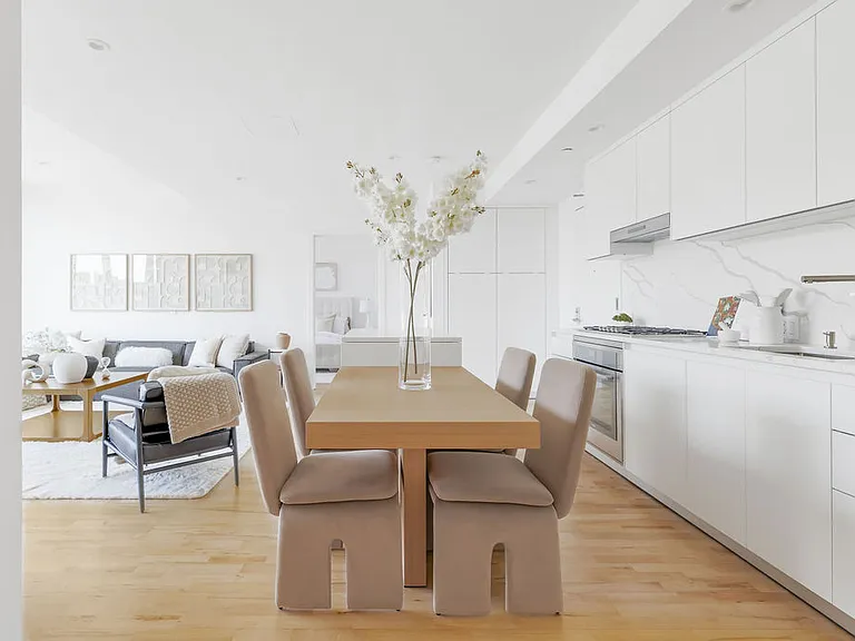 346 Congress St #703 — Photo 8