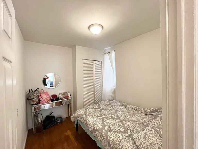 342 E 65th St #5FW — Photo 4