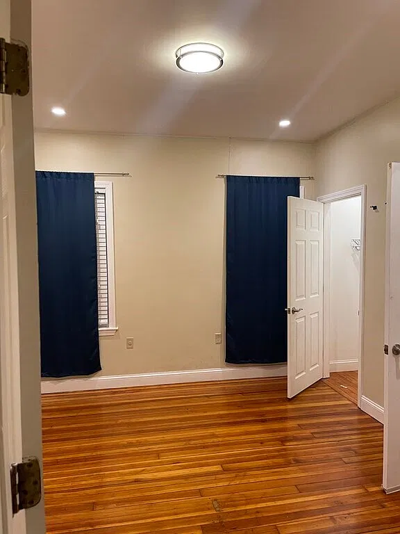 2 bed, 1400 sqft, $3,400 — Photo 4