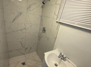 39 Parkview Ave, Indianapolis, IN 46201