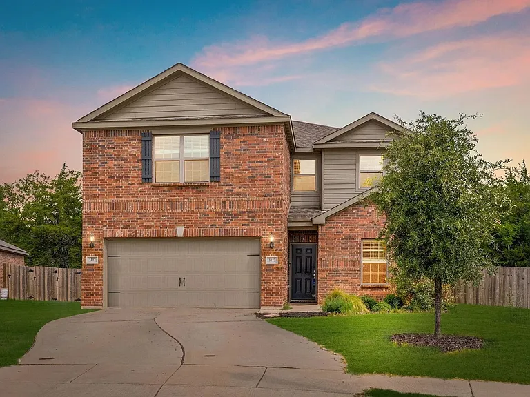 3117 Cody Ct — Photo 1