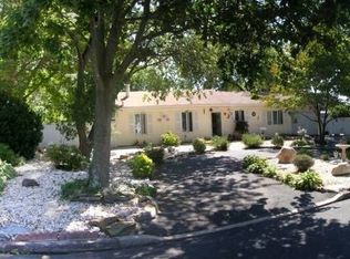 19 Ridgeview Pl, Mount Sinai, NY 11766