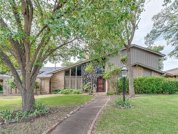 2nd image of 3354 Shady Hollow Ln