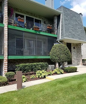 2nd image of 15711 Old Orchard Ct Unit 1S