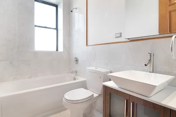 Rented by WAM Partners - William Moses Co. | media 41