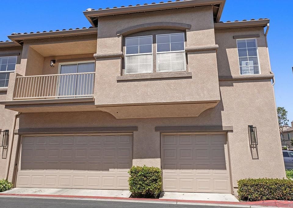 1st image of 641 Sumner Way Unit 1